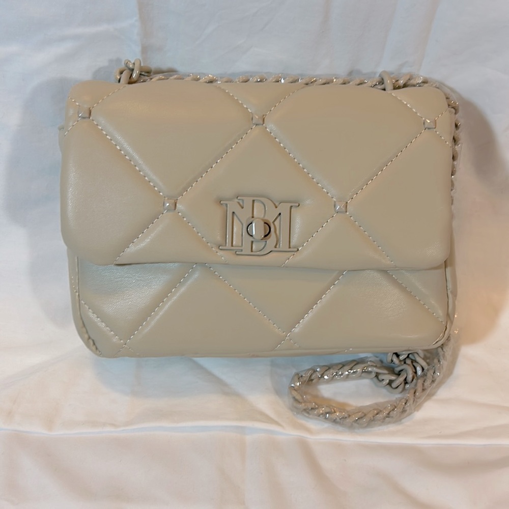 NWT Badgley Mischka- light tan/cream color